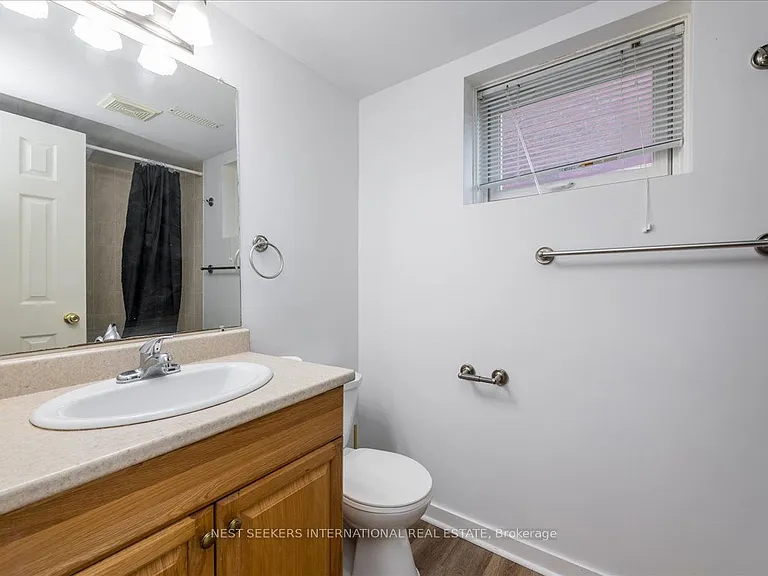 116 Courtney Cres #LOWER LEVEL — Photo 10