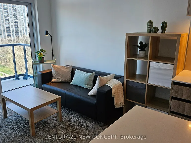 7950 Bathurst St #1018A — Photo 7