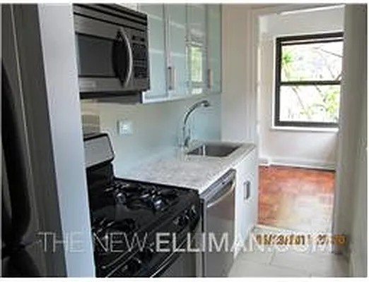 Rented by Douglas Elliman | media 14