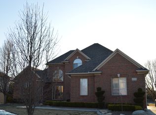 55551 Caesars Dr, Shelby Township, MI