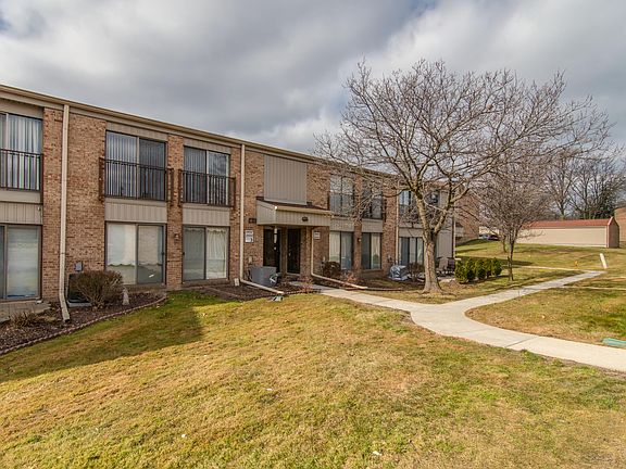 3rd image of 18067 University Park Dr