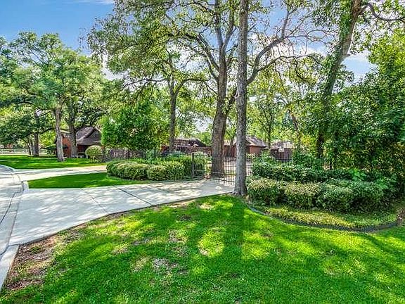 2nd image of 5101 Jennings Dr