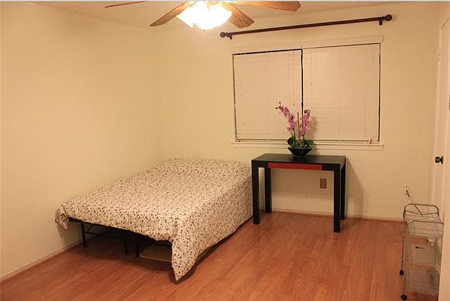 2nd image of 839 Dublin Dr #3
