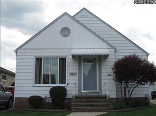 5811 Brownfield Dr, Parma, OH 44129