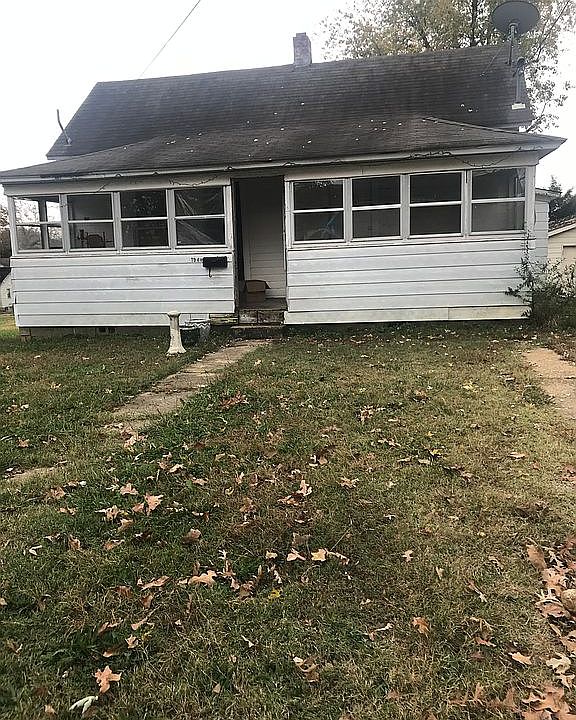 1st image of 1006 W Harper St