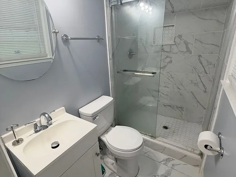 1904 Windsor Dr — Photo 18