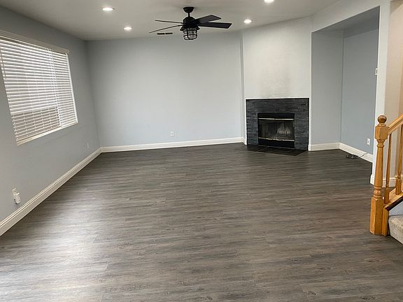 4th image of 514 Meadow Valley Cir