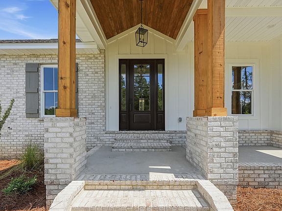 4th image of 5509 Fenny Way