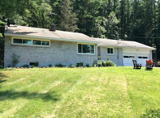 1631 Cedar Grove Rd, Feura bush, NY 12067