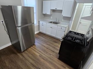 215 Blake St #2A, New Haven, CT 06515