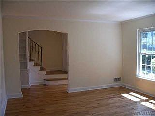 5th image of 63 Cove Dr