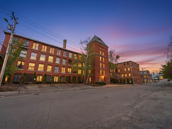 3rd image of 470 Silver Street #123