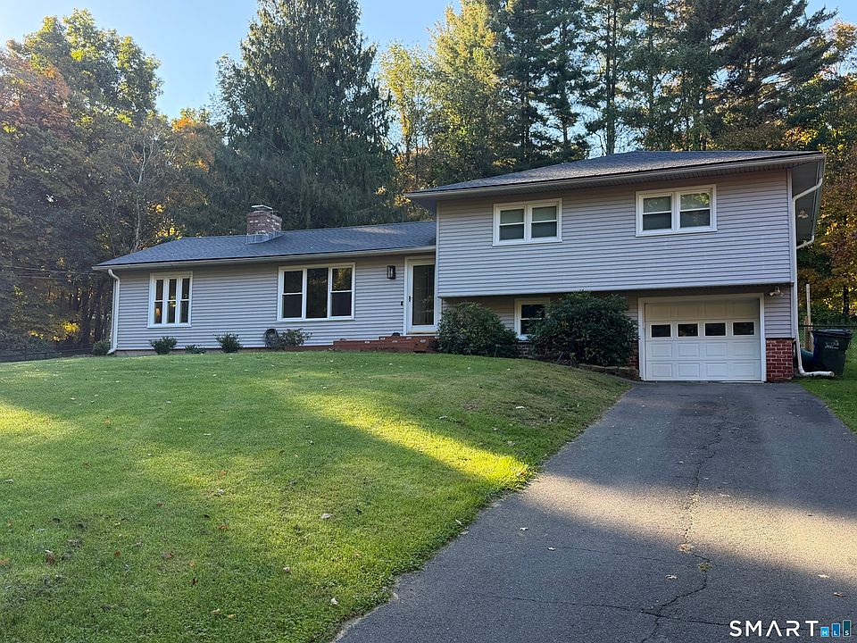 1st image of 961 Middlebury Road