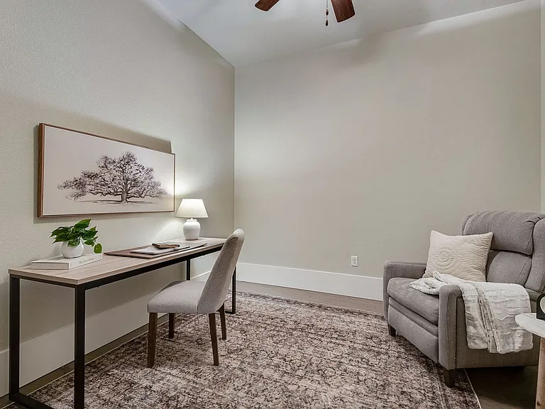 712 Centre Ave #203 — Photo 22
