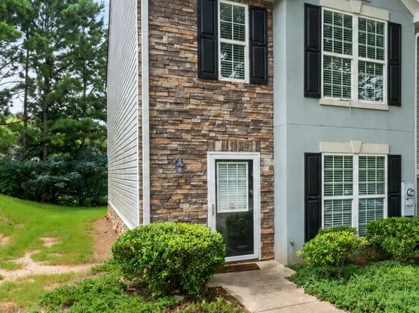 5619 Union Pointe Dr, Union City, GA 30291