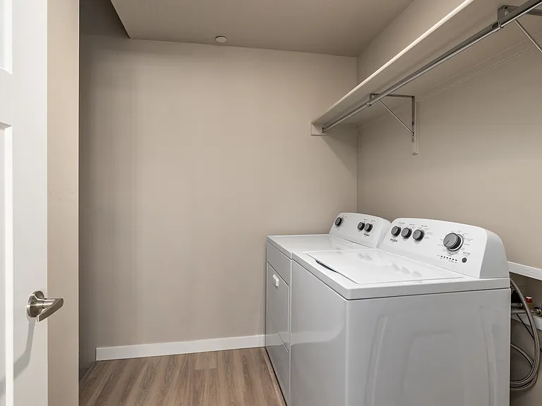 The Farmstead Apartments — Photo 32