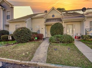 5863 Trent Walk Dr, Lithonia, GA 30038