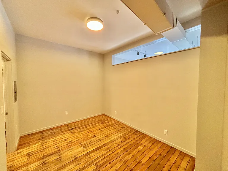 Bentley Lofts — Photo 10