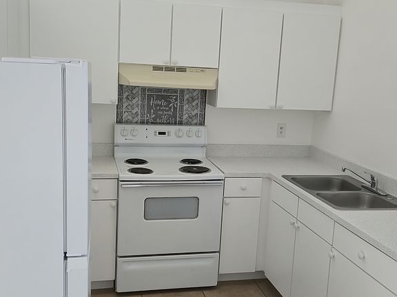 3rd image of 1649 SE Lennard Rd #1649
