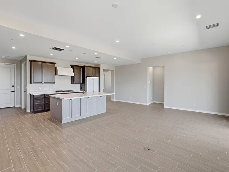 941 Cumberwood Ct — Photo 5