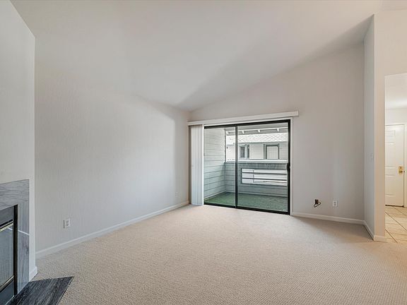 4th image of 340 Grand Blvd APT 27