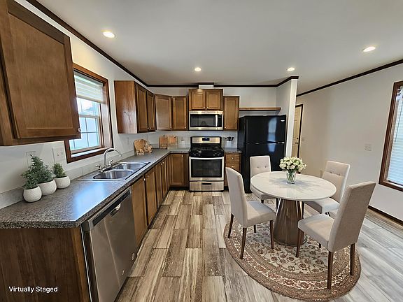 4th image of 1 Shannon Dr #158