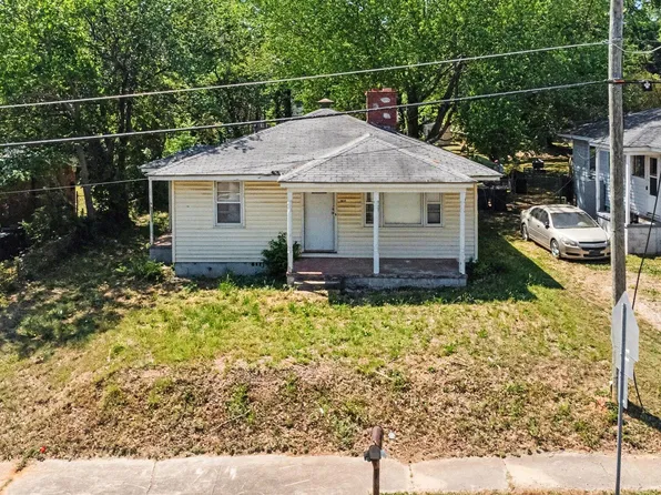 1422 Carnage Dr, Raleigh, NC 27610