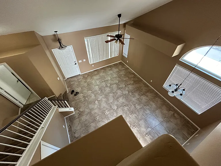 1150 N Nantucket St — Photo 6