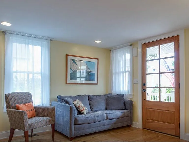 71 Delaware Ave — Photo 5