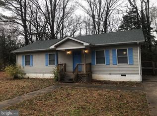 25 Juanita Ln, Colonial Beach, VA 22443