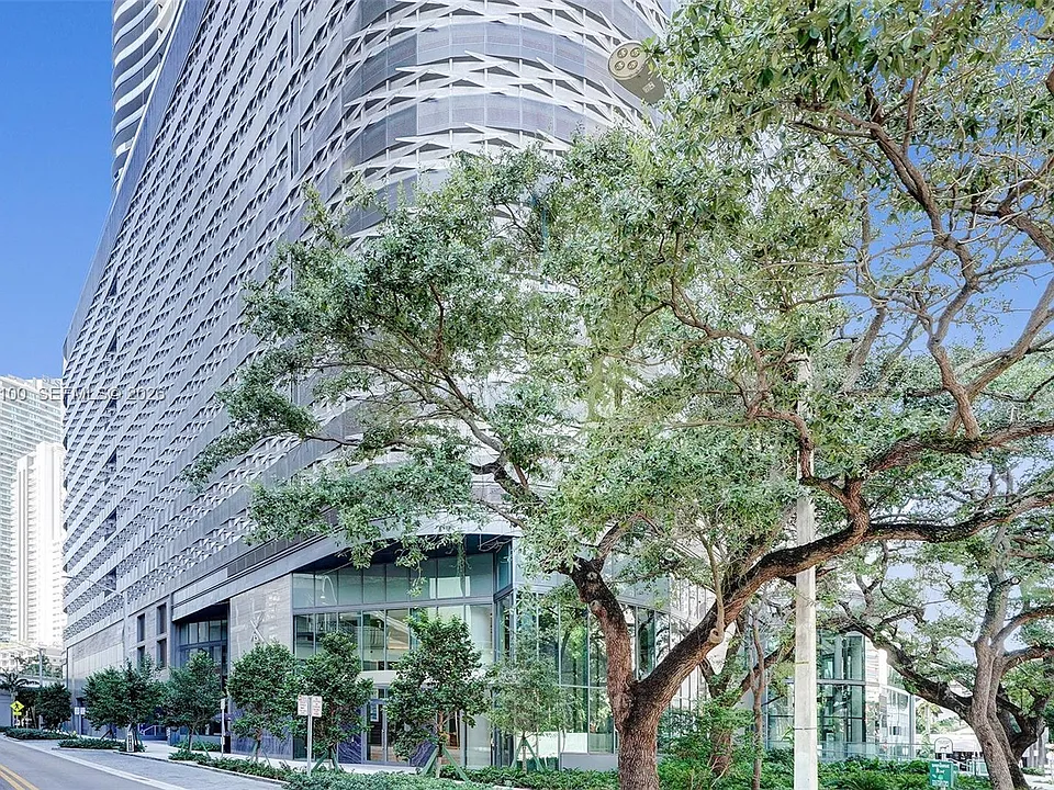 1000 Brickell Plz #Penthouse 5106