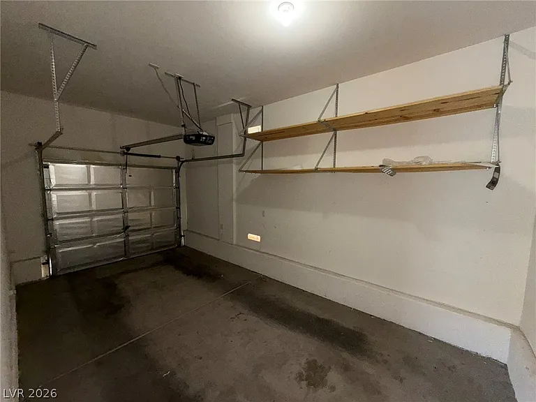 8565 Vestia Ct — Photo 24