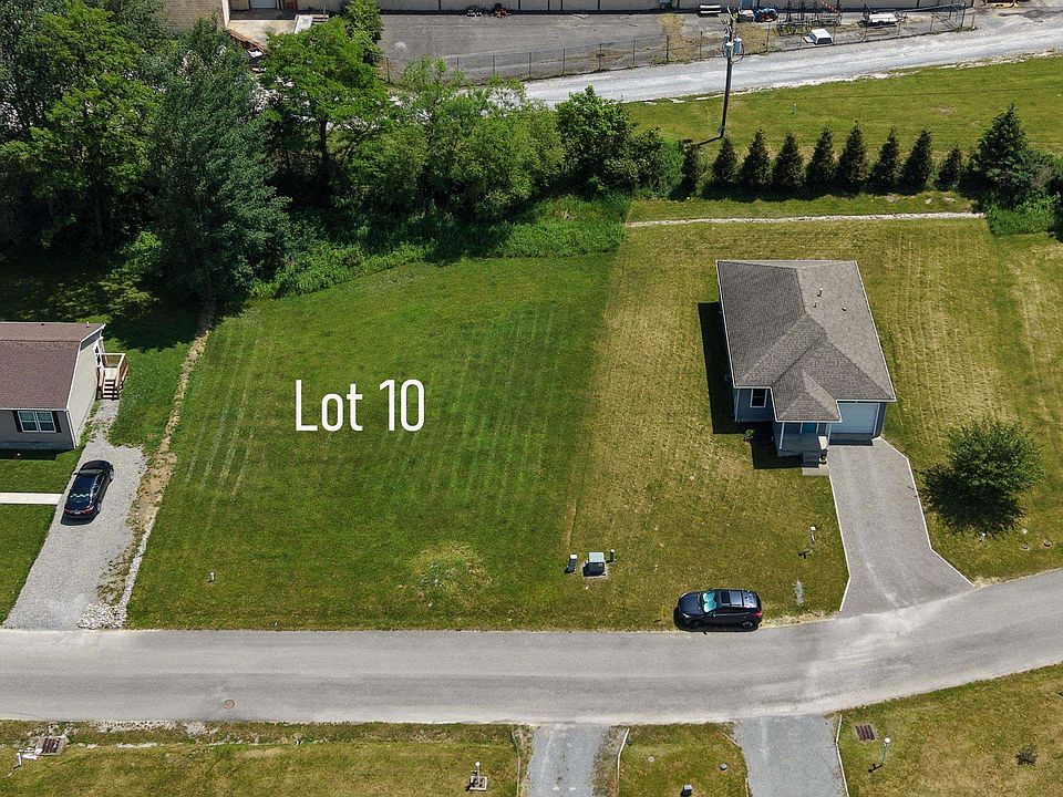 2nd image of 10 Grace Cir