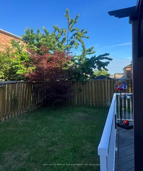 33 Mansbridge Cres — Photo 21