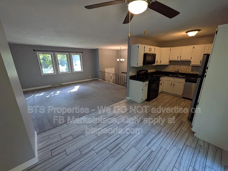 3 bed, 2.0 bath, 1621 sqft, $1,850 — Photo 2