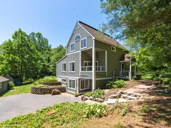 41 Day Street, Granby, CT 06035