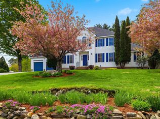 44 Buckingham Dr, Londonderry, NH 03053