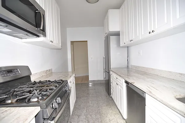 Rented by Click View Realty LLC | media 28