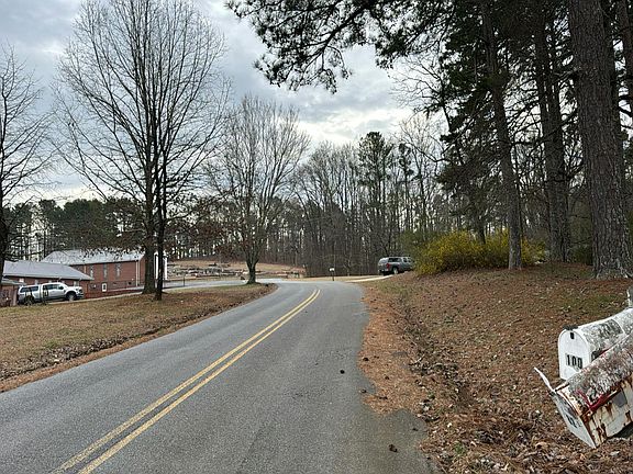 5th image of 86 White Oak Church Rd