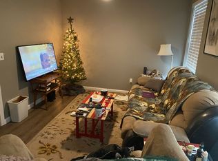 5 S Main St #6, Uxbridge, MA 01569