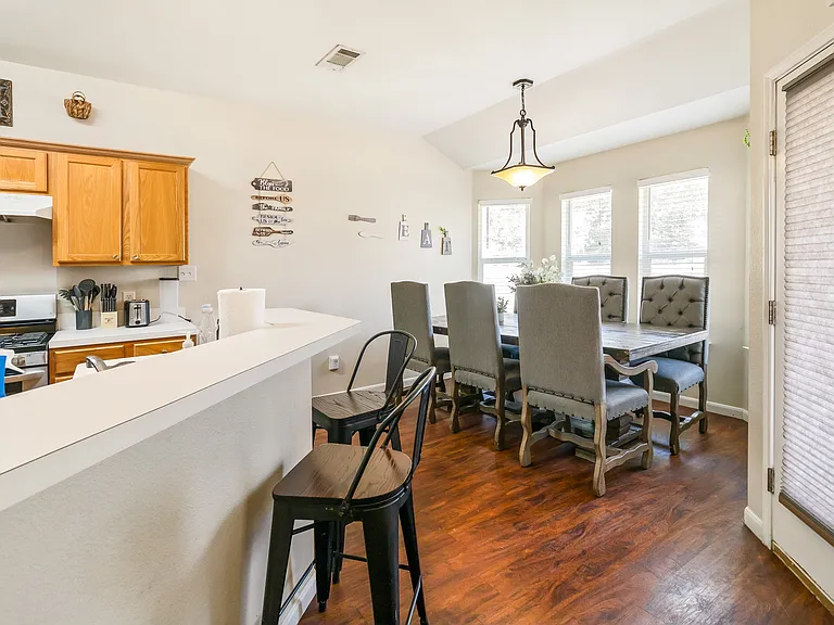 3711 Meadow View Dr — Photo 12