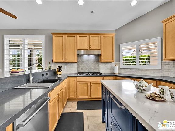 4th image of 245 Canyon Cir #35