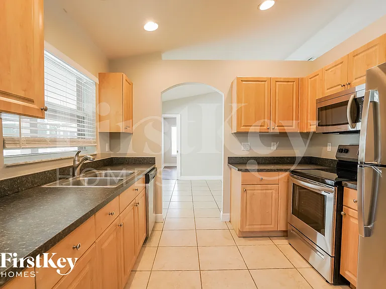 4129 Jacaranda Pkwy W — Photo 5
