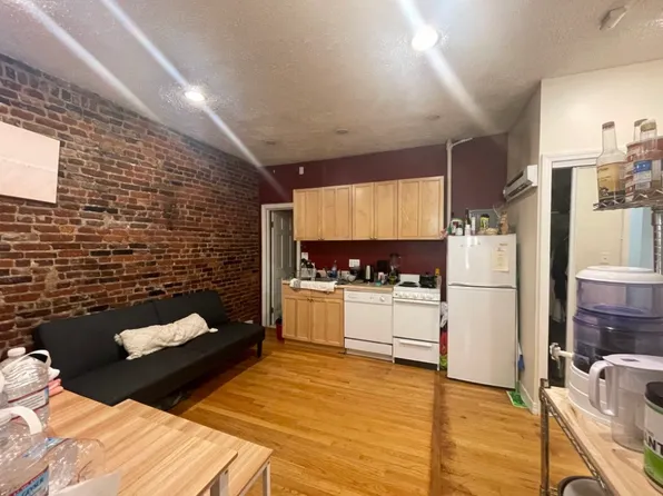 29 Anderson St APT 1, Boston, MA 02114