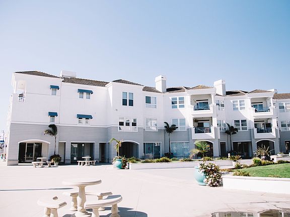 2nd image of 2700 Newport Blvd APT 325
