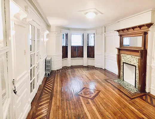 Rented by Flateau Realty | media 1