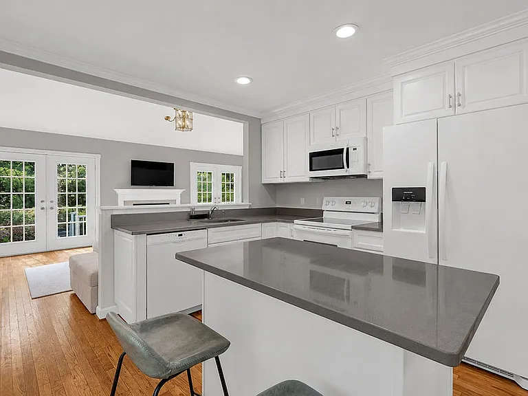 155 Little Fresh Pond Rd — Photo 6