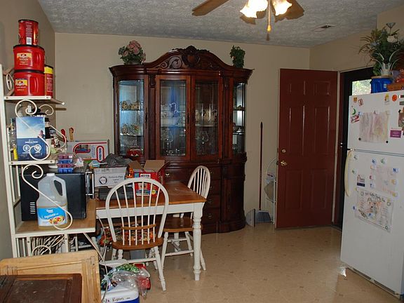 5th image of 656 Cottonwood Dr