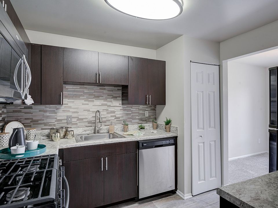 1st image of 4023 Majestic Ln #37B