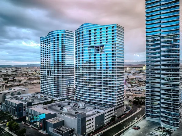 4575 Dean Martin Dr Unit 711, Las Vegas, NV 89103